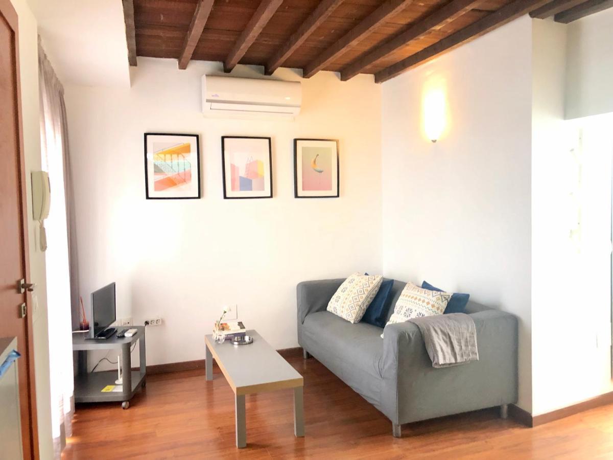 Atico Con Terraza Center City Malaga Bagian luar foto